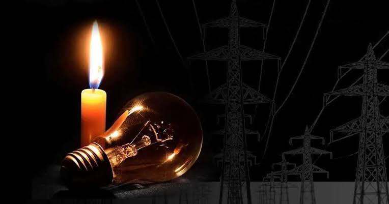 ২৪ ঘণ্টায় ২২ ঘণ্টা লোডশেডিং, অন্ধকারে আলফাডাঙ্গা; বিপর্যস্ত জনজীবন