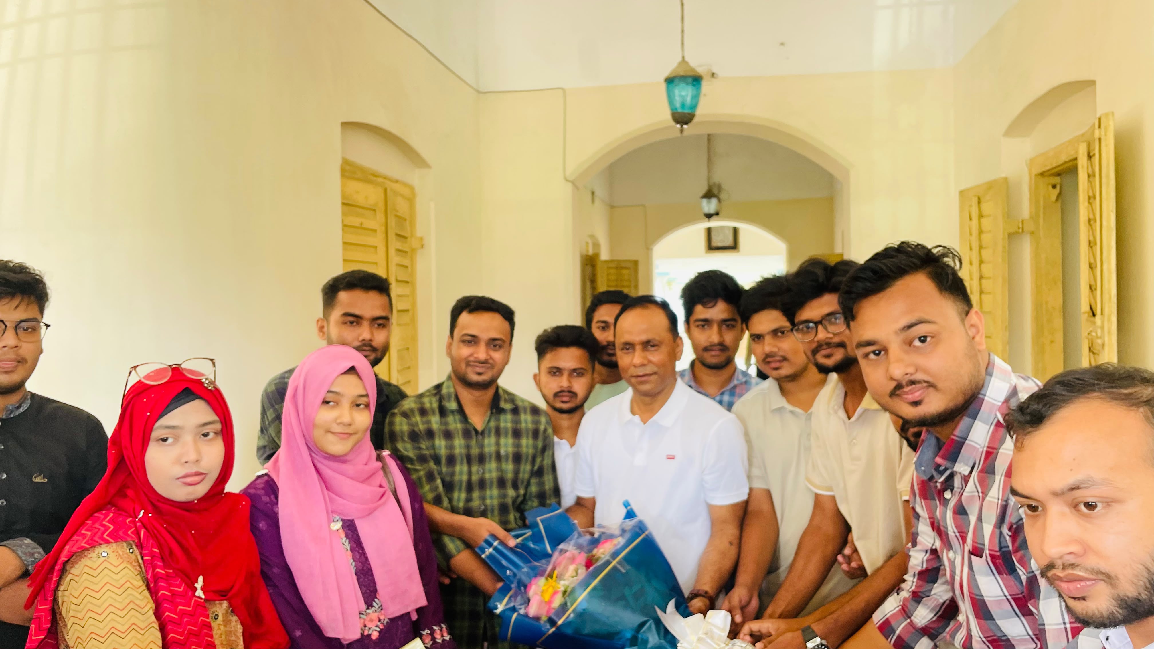 ডেপুটি স্পিকারের সঙ্গে আনন্দমোহন কলেজের নেত্রকোণা জেলা স্টুডেন্টস অ্যাসোসিয়েশনের সৌজন্য সাক্ষাৎ 